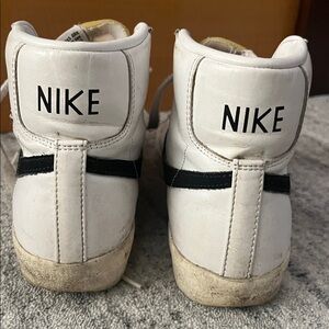 Nike White and Black High-Tops